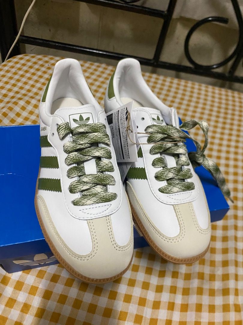 Adidas Samba OG W (Category: Sneakers) located in San Mateo. Submitted by prelovedstuffsbycha (Listing ID 1464198739, Image 2). Description: Adidas Samba OG – Brand New Brand new, never worn Complete with original box & paper bag Bought in Japan for ₱6,000+ Size: US Women’s 6 Selling because it’s too big for me. No issues—brand new condition. Perfect for personal use or as a gift! Message me for more details. 😊.