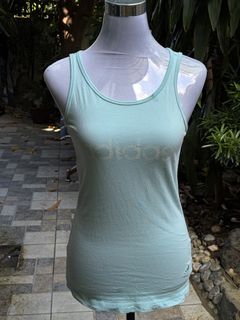 (Category: ) located in . Submitted by courtsidecloset (Listing ID 1464155622, Image 1). Description: .