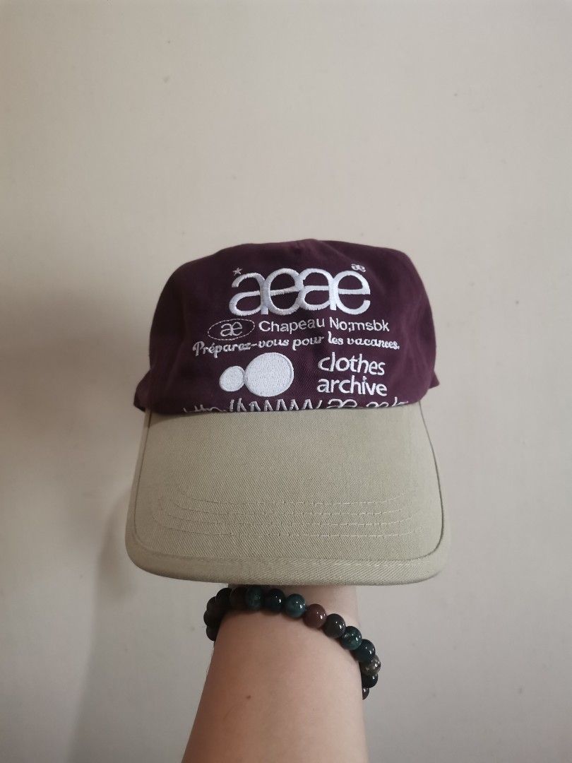 Aeae 2tone hat (Category: Caps & Hats) located in Davao. Submitted by marcio17 (Listing ID 1464158168, Image 1). Description: Excellent Needwash 900 freeshipping only.
