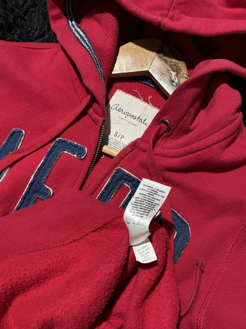 Aero Jacket (Category: Coats, Jackets and Outerwear) located in San Jose. Submitted by aldbbch (Listing ID 1464167424, Image 3). Description: .