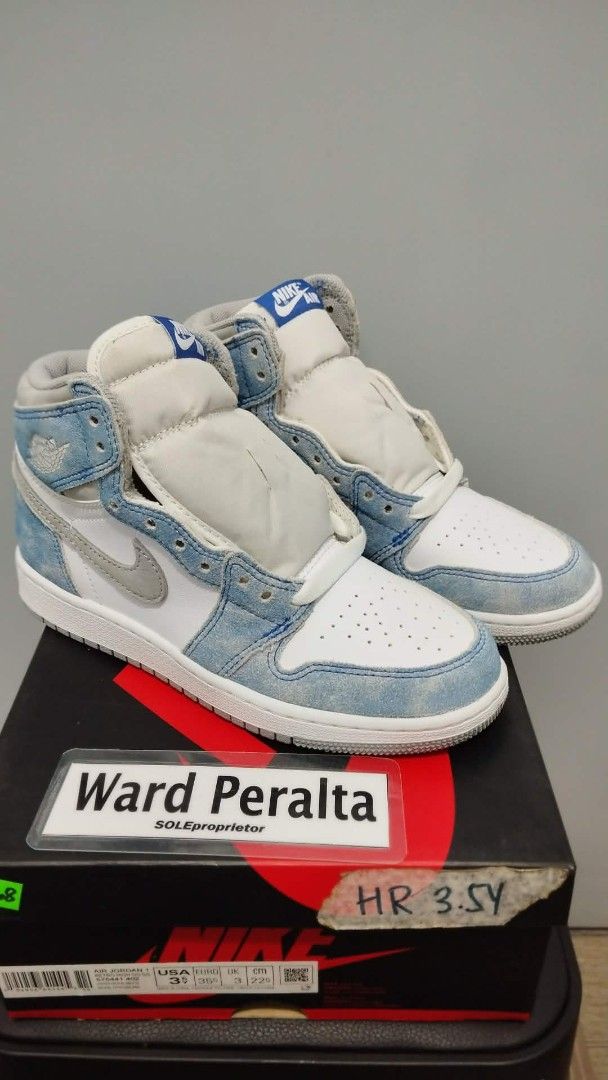 Air Jordan 1 High OG "Hyper Royal" (Category: Sneakers) located in Manila. Submitted by brts_27 (Listing ID 1464303218, Image 1). Description: Selling !! Jordan 1 High GS Hyper Royal Size 3.5Y / 5 women / 22.5cm Brand New Php 1,950.00 only Location: Santa Ana Manila / Binondo Manila.