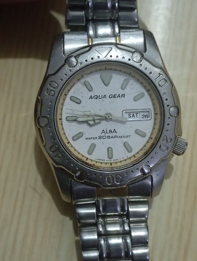 Alba aqua gear (Category: Men's Watches) located in Las Pinas. Submitted by the_recycle_shop (Listing ID 1464266167, Image 1). Description: Original good working condition Quartz with battery 35mm medium fits wrist 6.8 inches.