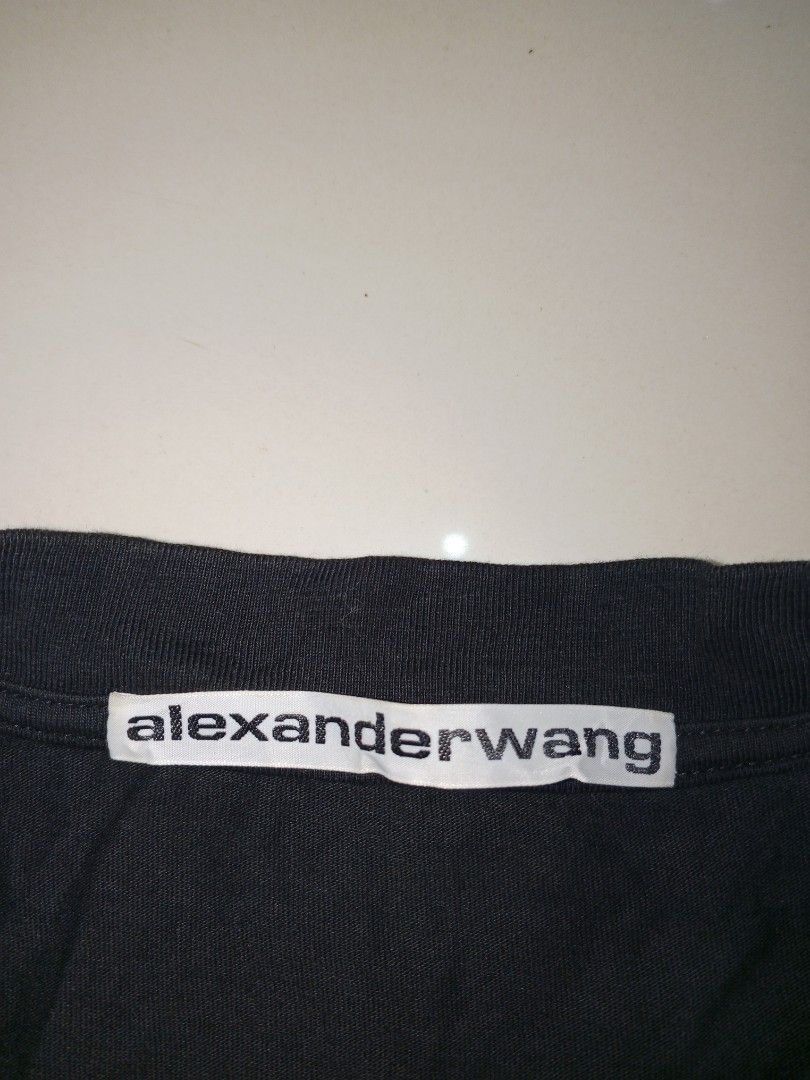 Alexander Wang (Category: Tshirts & Polo Shirts ) located in Davao. Submitted by redickace1984 (Listing ID 1464292652, Image 2). Description: as new dimes 21x28 color rate 10 no issues.