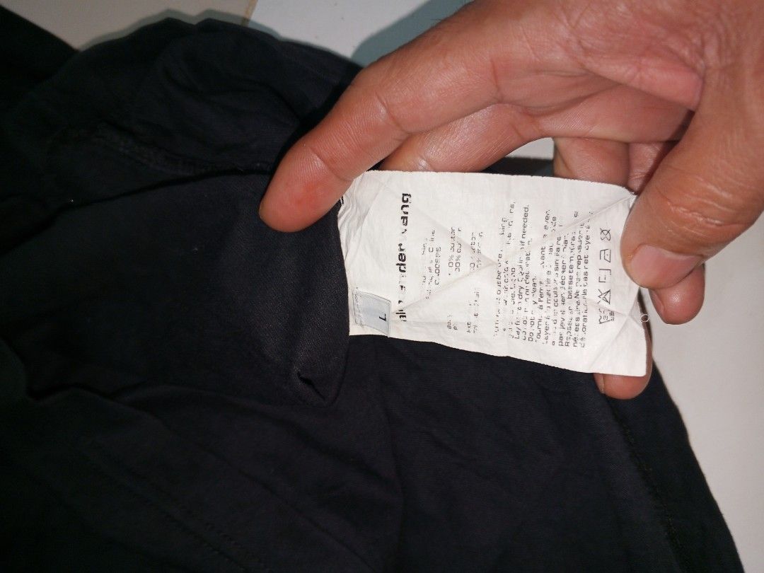 Alexander Wang (Category: Tshirts & Polo Shirts ) located in Davao. Submitted by redickace1984 (Listing ID 1464292652, Image 3). Description: as new dimes 21x28 color rate 10 no issues.