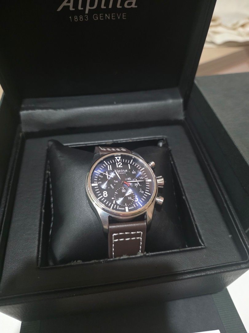 Alpina startimer quartz 40mm (Category: Men's Watches) located in Manila. Submitted by vincoconut (Listing ID 1464241557, Image 1). Description: Perfect size of 40mm in its model Quartz This is a personal watch well kept. Not a reseller, just a collector Item for pick up kapitolyo pasig or primex san juan Rfs: adding funds for my upcoming travels.