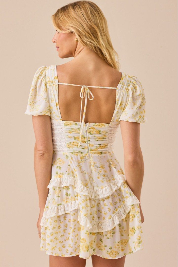 ALTAR’D STATE Aderny patchwork floral dress in yellow (Category: Dresses) located in Paranaque City. Submitted by mikaelax (Listing ID 1464220921, Image 2). Description: Selling bc i have a maxi dress of the same vibe :) (pink maxi Adernlia). Plus i also have this exact dress in blue! This retails for $98. Bought it and had it shipped from the US to Manila! I absolutely love this brand and have lots of dresses from them. Size on tag is S, but fit
