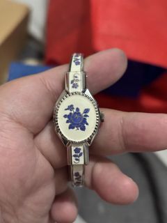 (Category: ) located in . Submitted by timelesswatchbyclaaa2.0 (Listing ID 1464195071, Image 1). Description: .