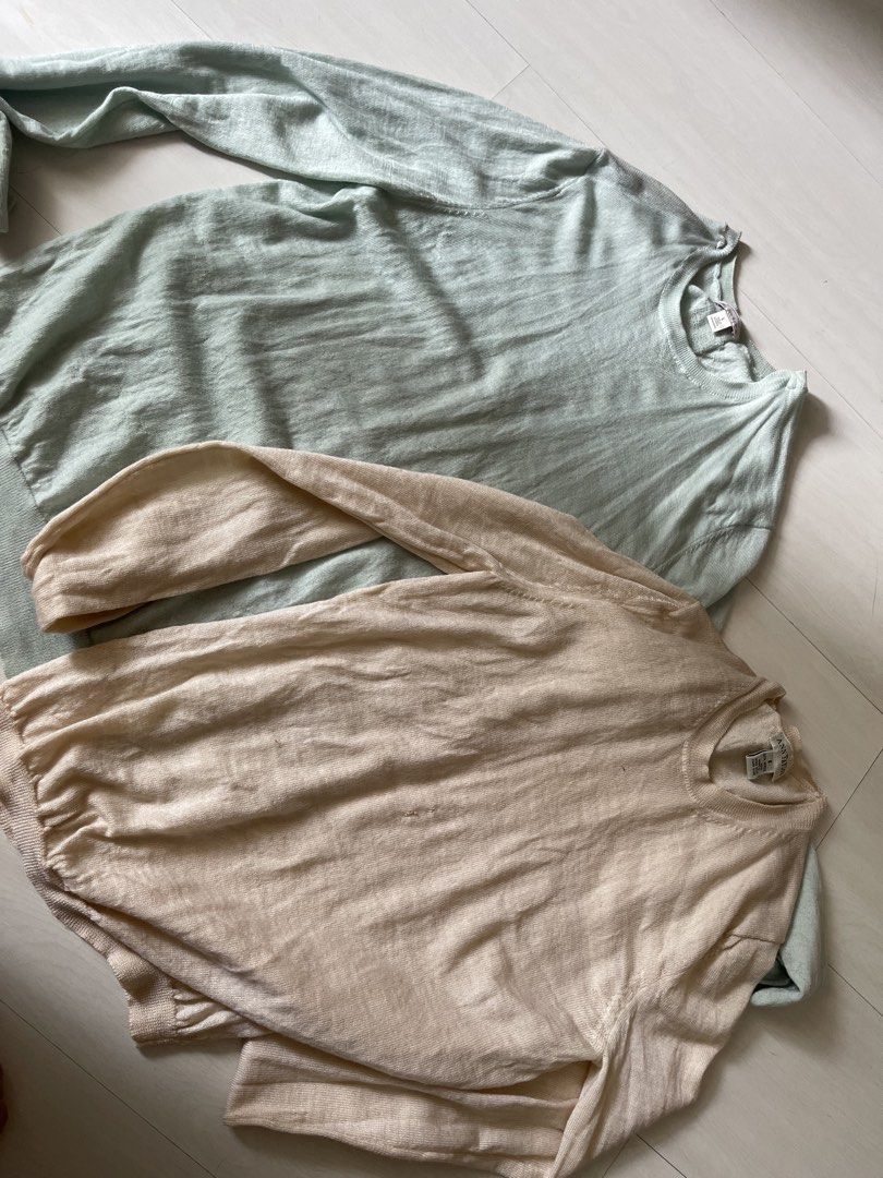 Ann Taylor and Gap Merino wool sweaters bundle (Category: Longsleeves) located in Quezon City. Submitted by booktt (Listing ID 1464154725, Image 2). Description: with small holes :( pwede pa tahiin!:) very warm Gap Large Ann Taylor small.