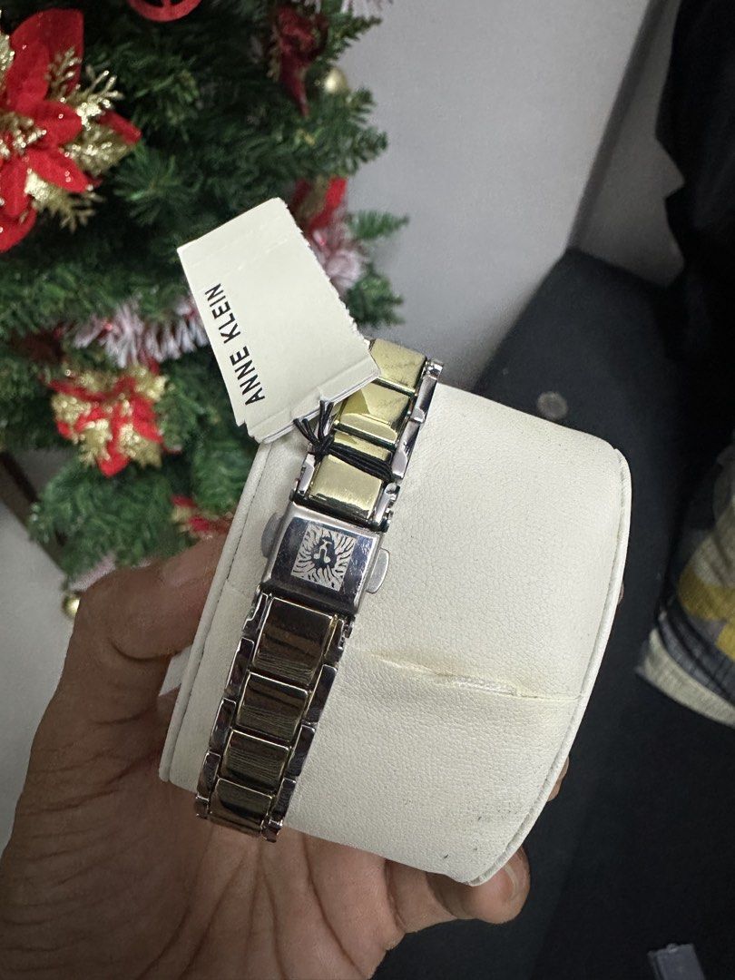 Anne Klein original (Category: Women's Watches) located in Makati City. Submitted by msauthenticshopper.ph (Listing ID 1464195482, Image 2). Description: None tarnish Original New adress 💄leyte 💄Courier lbc 💄Mode of Payment via Gcash , BDO Shipping every Saturday .
