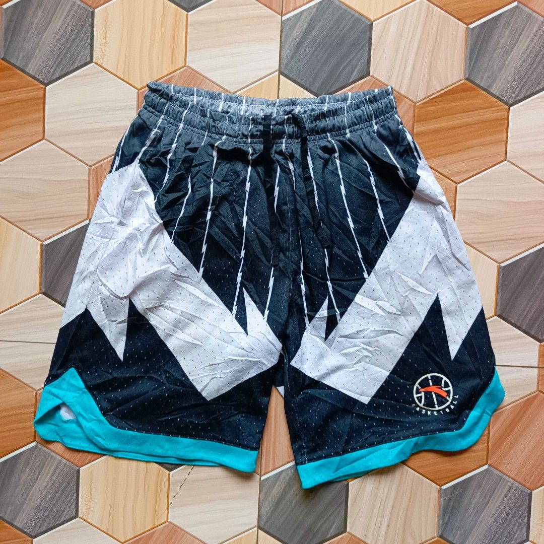 Anta Varsity Shorts Kids (Category: Shorts) located in Maramag. Submitted by thrifty777 (Listing ID 1464333074, Image 2). Description: Authentic Anta Brand New Condition Location Maramag Bukidnon.