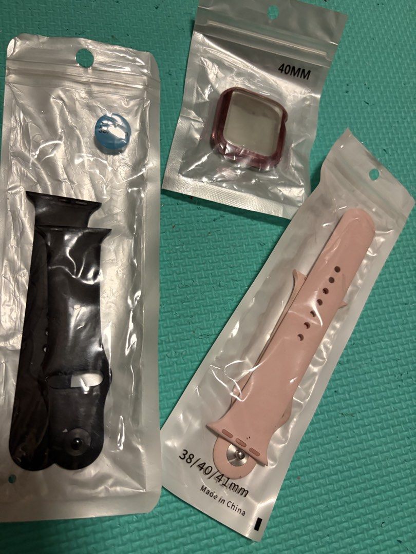 Apple Watch Band (Category: Wearables & Smart Watches) located in Caloocan City. Submitted by kielmarxi38357 (Listing ID 1464244415, Image 1). Description: - Set includes one black Apple Watch band. - Set includes one blush pink Apple Watch band (compatible with 38/40/41mm models). - Set includes one rose gold protective case (compatible with 40mm models). - Perfect for customizing your Apple Watch style..