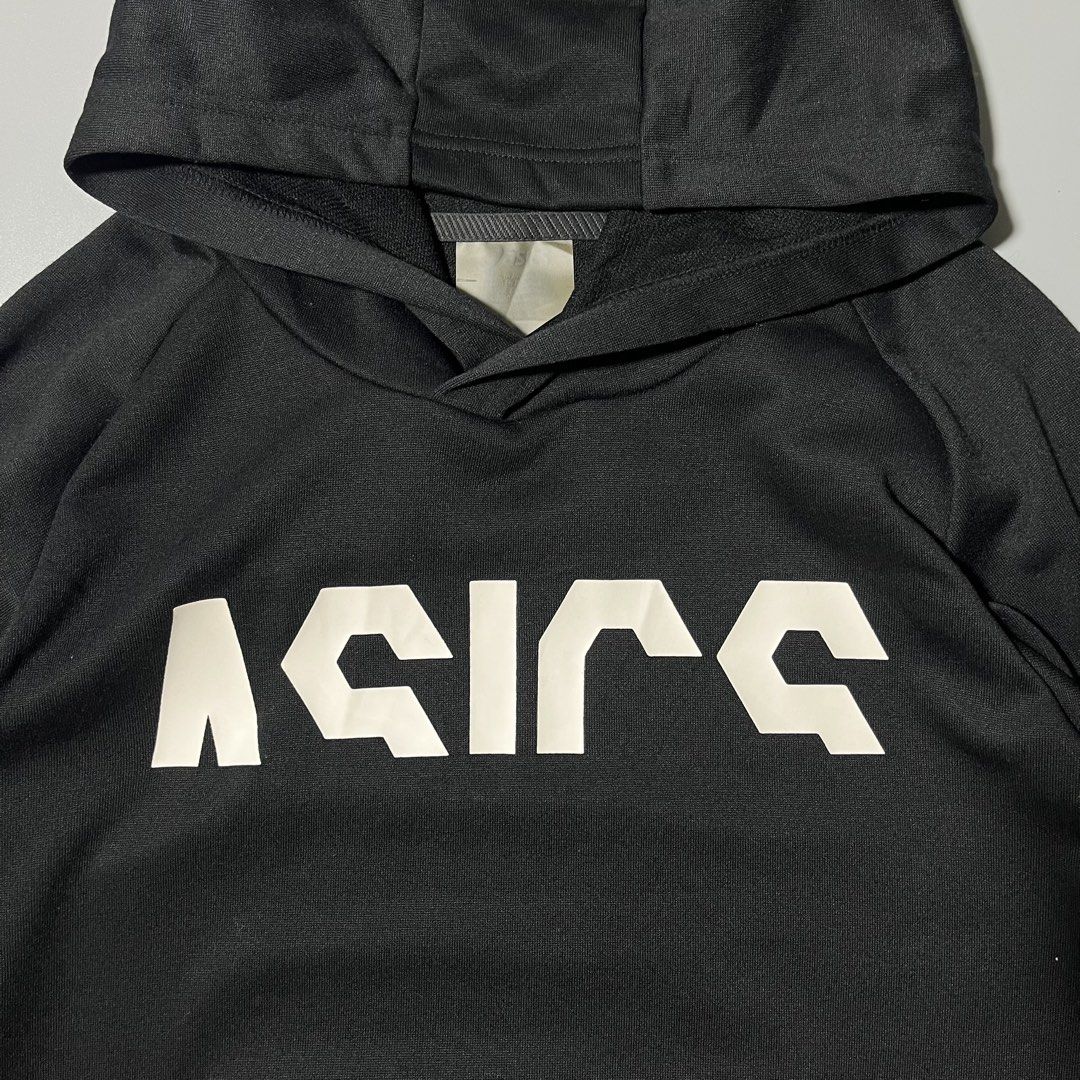 Asics Cropped Asics Sweat Top Pull Over Hoodie (Category: Hoodies) located in Bacolod City. Submitted by marmanj (Listing ID 1464318659, Image 3). Description: ♻️ Asics Cropped Asics Sweat Top Pull Over Hoodie •Original - Complete tags •Condition: Good as new •Size: Medium ( L on tag ) •Length: 26.5L •Width: 20.5” •Color: Black •Color rate: 10/10 •Design : Cropped Big Logo Asics on front & Asics Logo on left arm sleeve •No flaws 🔖Price: ₱700 📌L