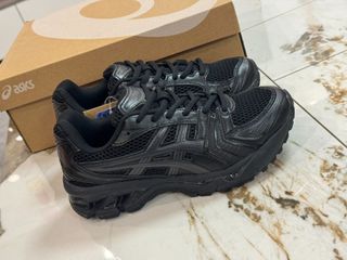 (Category: ) located in . Submitted by sell0ra_fashion (Listing ID 1464164279, Image 1). Description: .