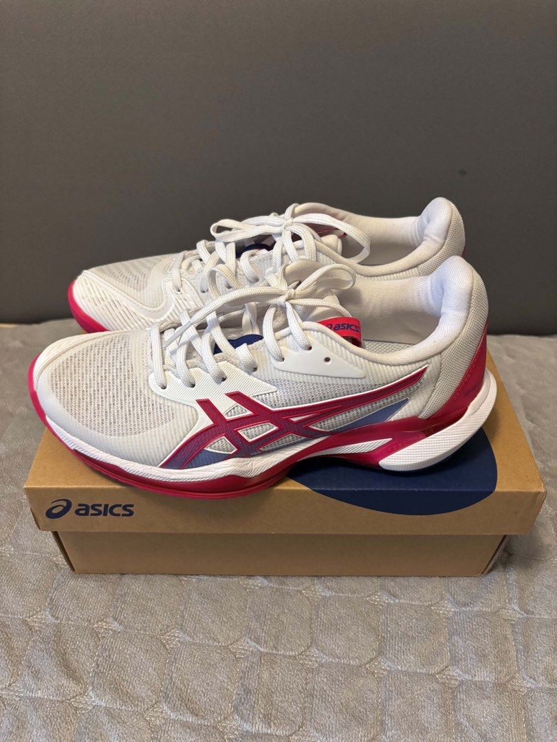 ASICS Solution Speed FF 3 (Category: Racket and Ball Sports) located in Cagayan de Oro. Submitted by archivebyjan (Listing ID 1464277990, Image 1). Description: Decluttering my ASICS Solution Speed FF 3 RFS: funds for new shoes White/Bright Rose US 7 | EUR 38 | 24.0 cm Used only 3x | ₱6,000 DM for inquiries and more photos!.