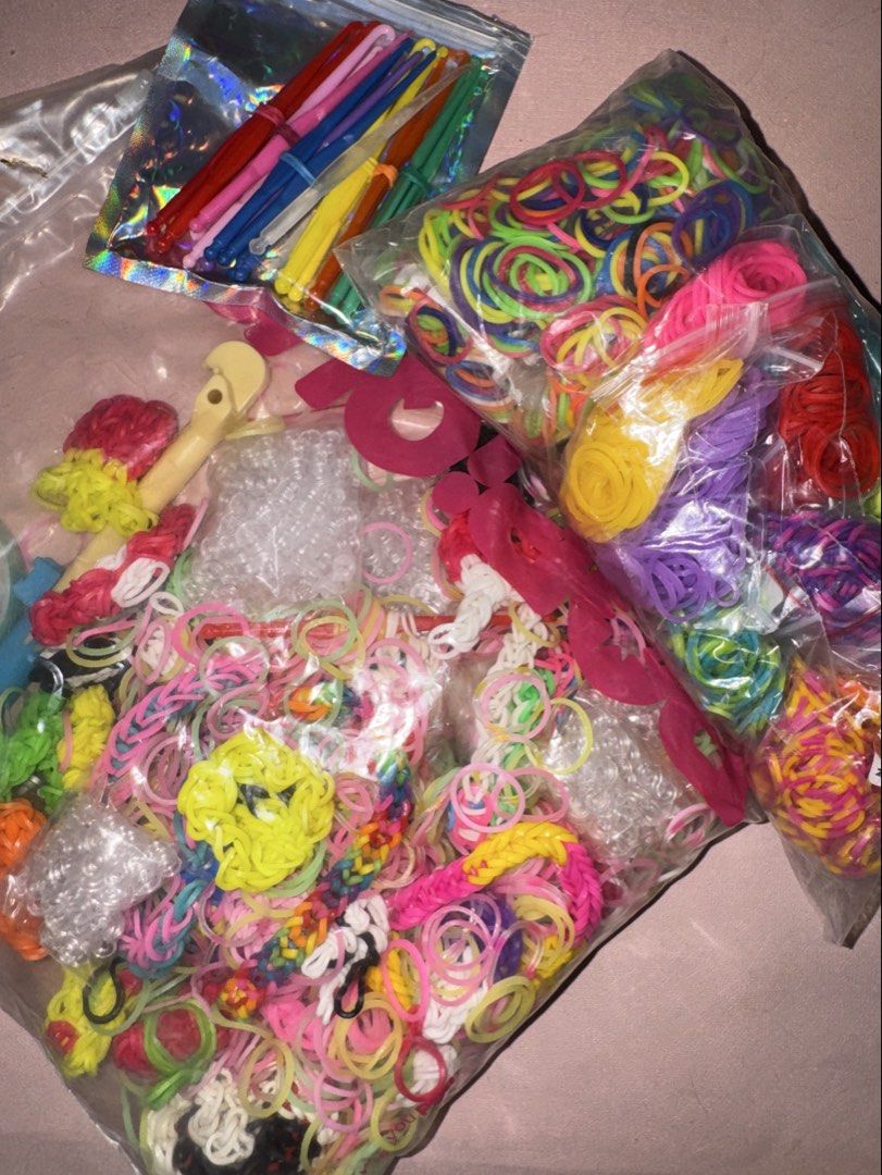 Assorted Loom Bands (Category: Craft Supplies & Tools) located in Manila. Submitted by superkeiotic (Listing ID 1464183388, Image 1). Description: 🧶 FREE: Assorted Loom Bands Giving away my random stash of loom bands! I don’t use them anymore, so hopefully they can go to someone who’ll enjoy and make use of them. 🫶🏻.