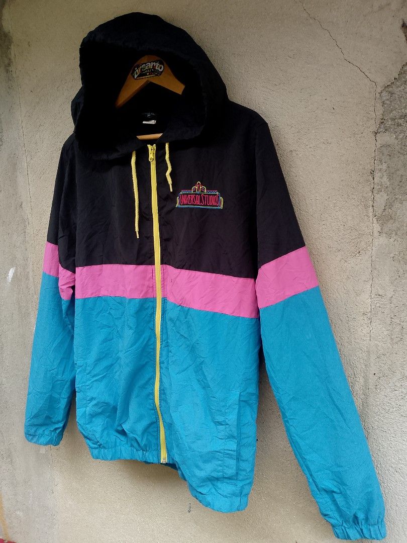 AUTHENTIC! " UNIVERSAL STUDIOS (vintage hard tag) MEN " (Category: Coats, Jackets and Outerwear) located in Danao, Cebu. Submitted by psychypymb40965 (Listing ID 1464261195, Image 3). Description: details are in first photo ‎measurements through tape measure ‎pm/dm for other details,issues or transactions ‎negotiable! 👊😁.