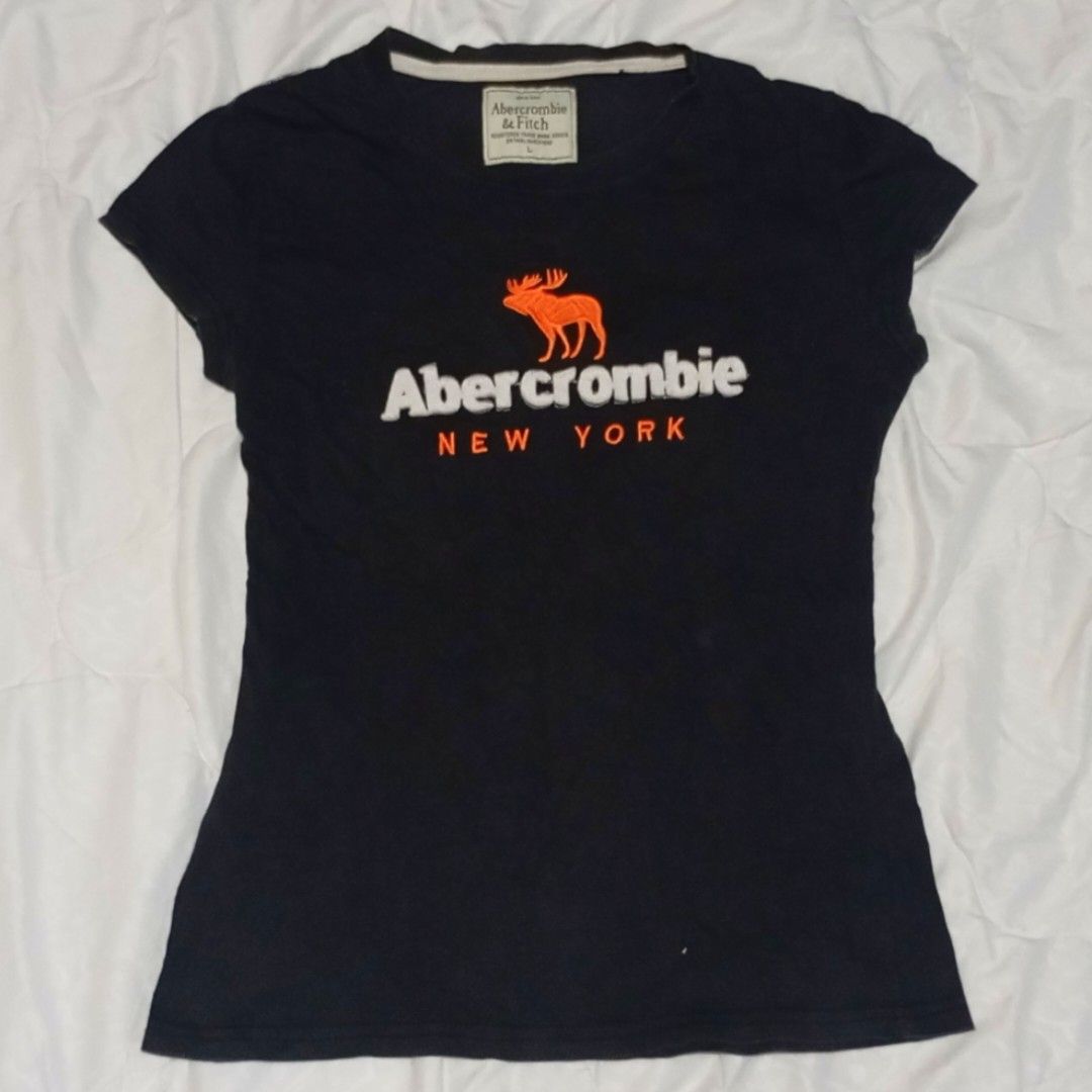 Authentic Abercrombie & Fitch Black Shirt (Category: Shirts) located in Rizal. Submitted by cosmicwonders (Listing ID 1464267054, Image 1). Description: ₱200 + SF Please manage your expectations as this is thrifted/preloved. Color may vary due to lighting. PS: The shirt looks slanted in the picture but that's not the case in real life :·) L: 23.5" | W: 16.5" ★ Payment first ★MOP: GCASH ★ COURRIER: J&T DM for more Qs!.