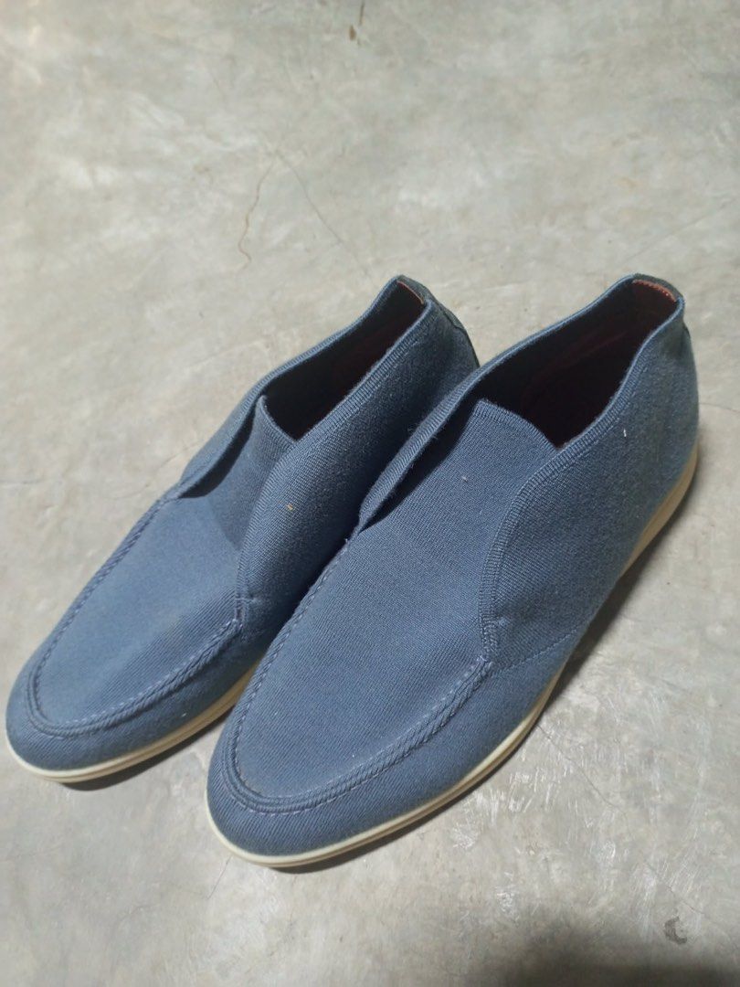 Authentic loro piana open walk (Category: Sneakers) located in Pasig City. Submitted by blitzkriegspc (Listing ID 1464235545, Image 1). Description: - Blue canvas slip-on shoes - Comfortable and easy to wear - Inner sole branding visible - Ideal for casual outings - Versatile wardrobe staple.