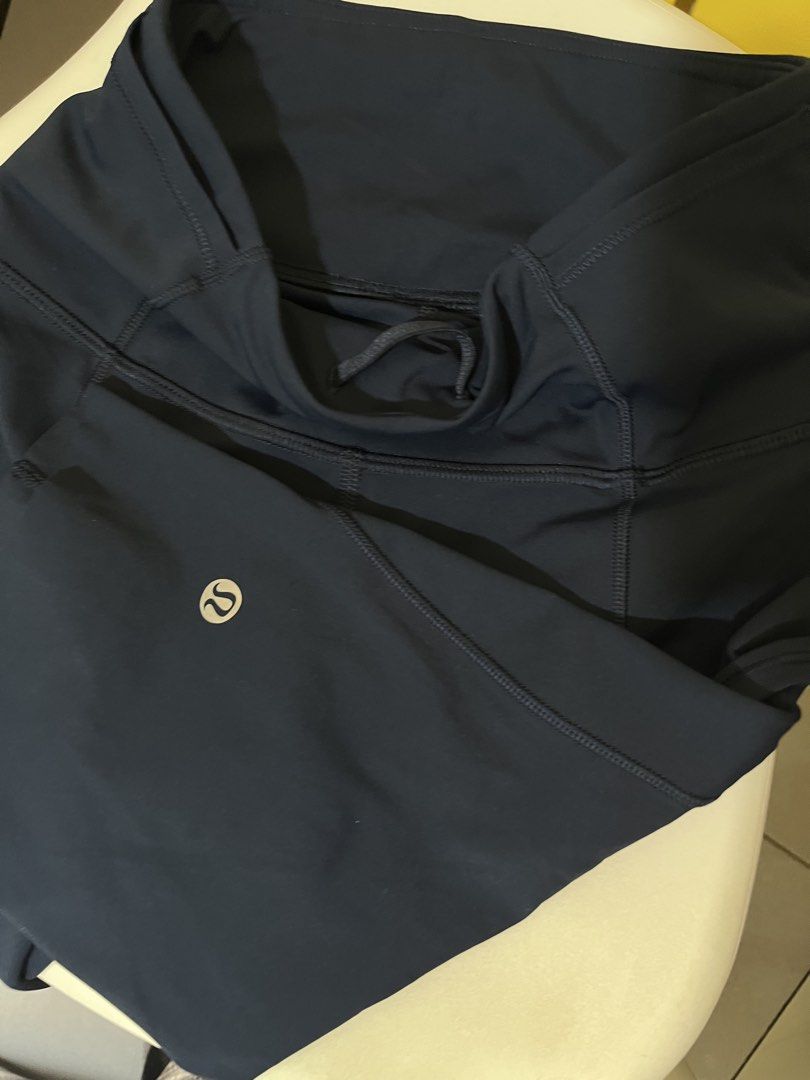 Authentic Lululemon Navy Blue Capri Pants (Category: Babies & Kids Fashion) located in Taguig. Submitted by madeasoncloset (Listing ID 1464179223, Image 2). Description: My Daughter's preloved Bought in Lululemon Canada Size 8-9 Worn Once Masikip na sa daughter ko.