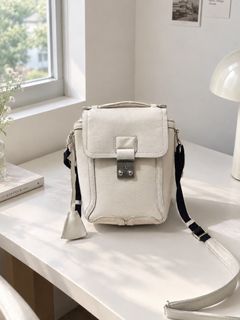 (Kategori: ) berada di . Dikirim oleh shopee.daripokemon (ID iklan 1464255551, Gambar 1). Deskripsi: .