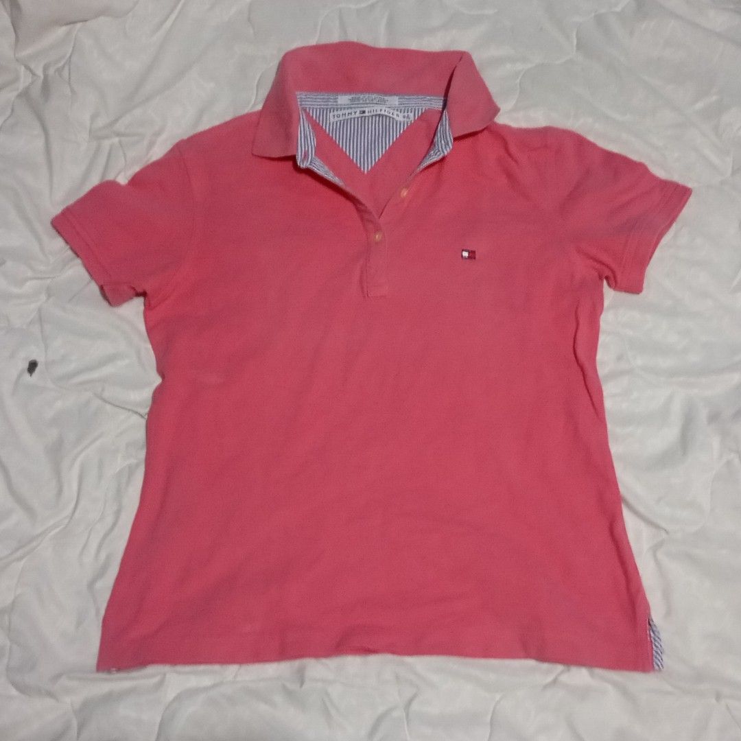 Authentic Tommy Hilfiger Pink Polo (Category: Tshirts & Polo Shirts ) located in Rizal. Submitted by cosmicwonders (Listing ID 1464162755, Image 1). Description: ₱250 + SF Please manage your expectations as this is thrifted/preloved. Color may vary due to lighting. L: 22" | W: 18" ★ Payment first ★MOP: GCASH ★ COURRIER: J&T DM for more Qs!.