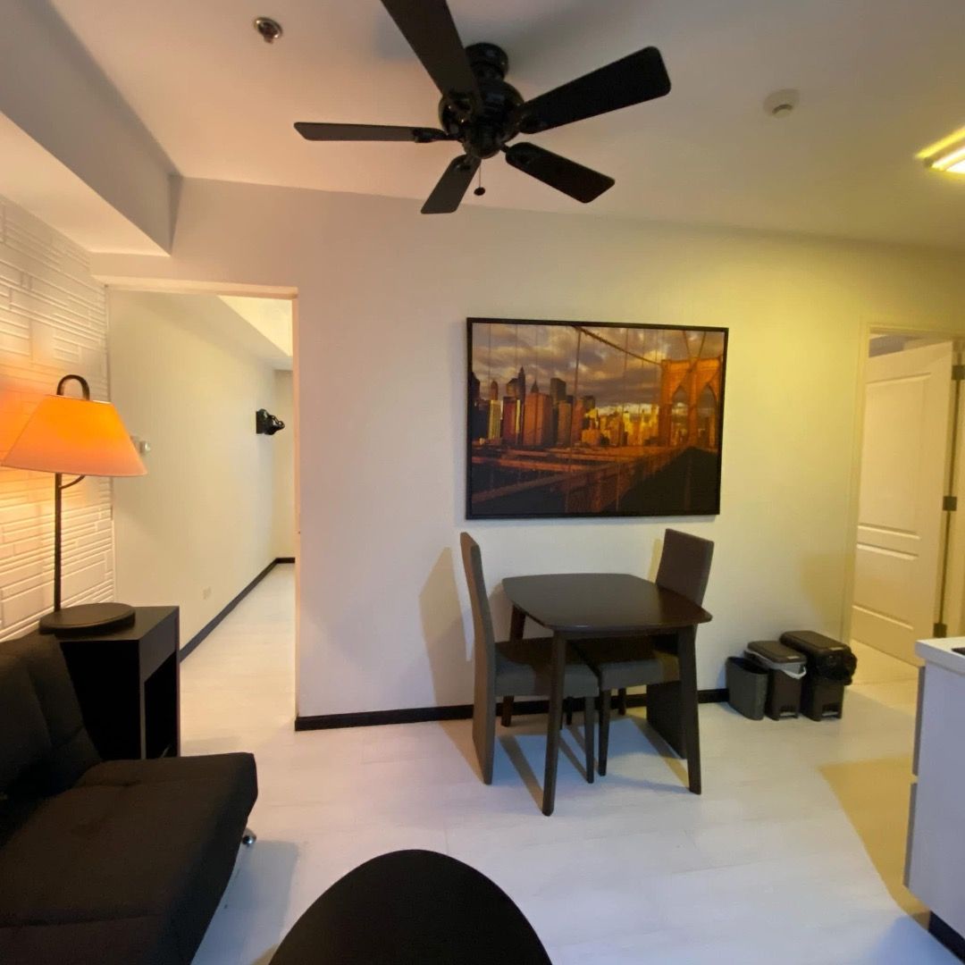 AZURE 2BR w Parking Beach View (Category: Apartments & Condos) located in Caloocan City. Submitted by xoxopinkrose (Listing ID 1464193356, Image 1). Description: 𝐅𝐎𝐑 𝐒𝐀𝐋𝐄‼️ 𝟐 𝐁𝐑 𝐖𝐈𝐓𝐇 𝐁𝐀𝐋𝐂𝐎𝐍𝐘 𝐀𝐍𝐃 𝐏𝐀𝐑𝐊𝐈𝐍𝐆 𝐒𝐋𝐎𝐓 𝟓.𝟗𝐌 𝐎𝐍𝐋𝐘‼️ 𝐁𝐄𝐋𝐎𝐖 𝐙𝐎𝐍𝐀𝐋 𝐕𝐀𝐋𝐔𝐄! Direct buyers only, if agent - add your mark up only (CGT will be shouldered by owner, other taxes will be shouldered by the buyer) 𝗕𝗘𝗦𝗧 𝗙𝗢𝗥 𝗔𝗜𝗥