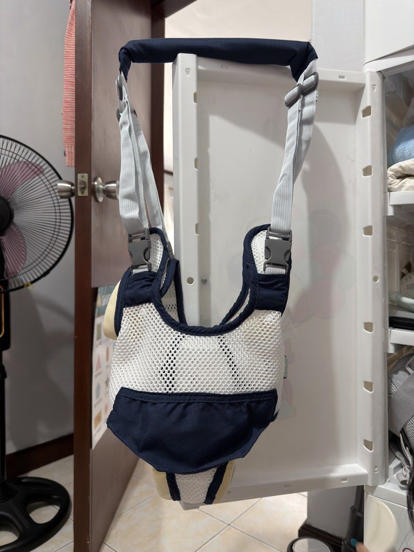 Baby Walking Harness (Category: Carriers & Slings) located in Mandaluyong City. Submitted by akaprocne (Listing ID 1464192910, Image 2). Description: Bought the wrong color. Coz the gender turned out to be girl! Brand new condition. Location Mandaluyong. Last price na. .