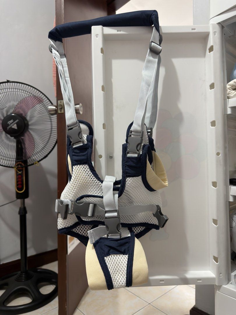 Baby Walking Harness (Category: Carriers & Slings) located in Mandaluyong City. Submitted by akaprocne (Listing ID 1464192910, Image 3). Description: Bought the wrong color. Coz the gender turned out to be girl! Brand new condition. Location Mandaluyong. Last price na. .