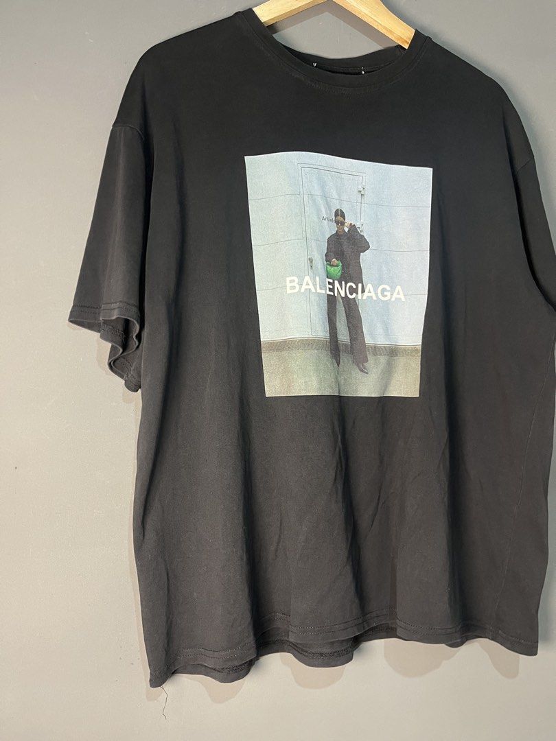 BALENCIAGA (Category: Announcements) located in Palo. Submitted by marllennon (Listing ID 1464180628, Image 3). Description: Free shipping ✨ fake lang yan piro goods yung tela S -Xl Dm lang sa details Location : Tacloban | Palo leyte .