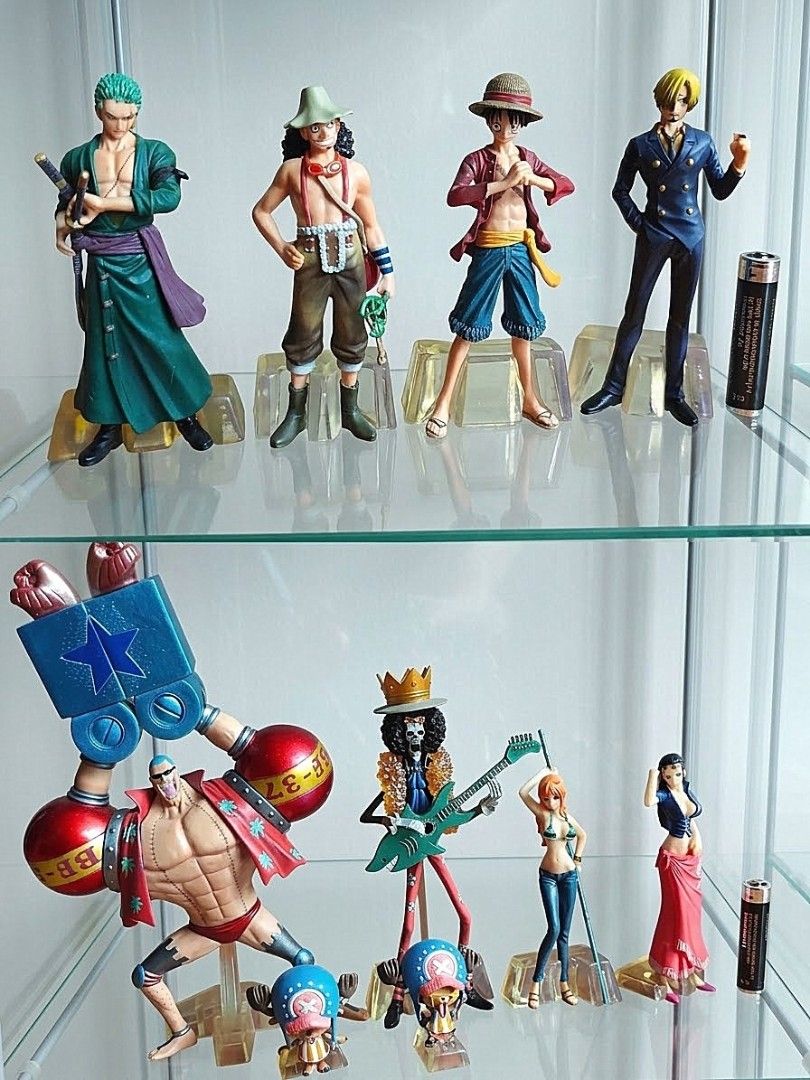 Bandai One Piece (Category: Action & Battle Toys) located in Caloocan City. Submitted by ToytrixCollectibles (Listing ID 1464171937, Image 1). Description: - Bandai Super Modeling Soul - authentic - complete set - Zoro missing 1 sword handle Location: Aklan Shipping: LBC or Flash Payment: Gcash or BPI.