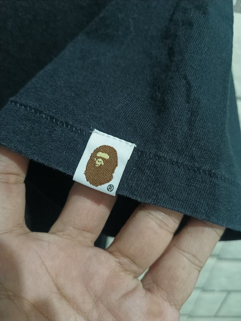 Bape shark tee (Category: Activewear) located in Las Pinas. Submitted by kuya_erick (Listing ID 1464173120, Image 2). Description: bape shark tee small complete details posted 18.5x25 dimes 899 + sf las pinas meet up.