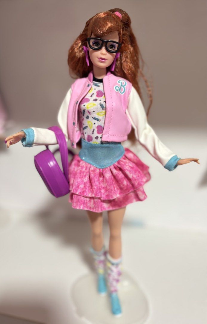 Barbie Rewind Schoolin’ Around (Category: Kids Toys) located in Tagum. Submitted by mcdolly (Listing ID 1464239767, Image 2). Description: !! READ DESCRIPTION!! - no refund - you will get the doll(s) as is - what you see is what you get - flash express only - ones shipped wala na akong control sa item - can give LP for sure buyer Flaws: - hair just needs TLC Other than that there are no other flaws - most accessories missing except bag as seen in