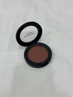 (Category: ) located in . Submitted by helpmeclearmymakeup (Listing ID 1464275380, Image 1). Description: .