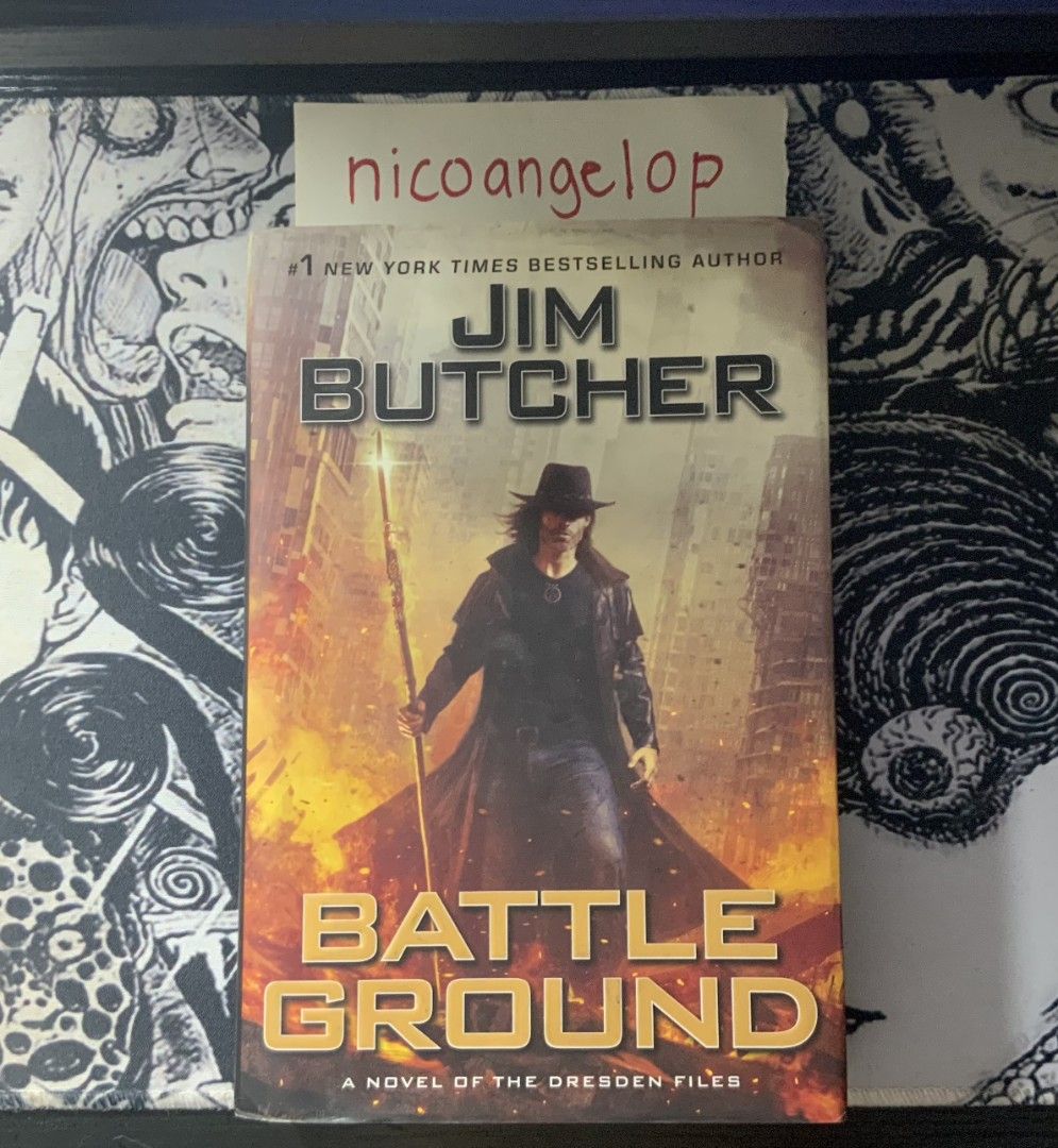 Battle Ground by Jim Butcher (Hard Bound) (Category: Storybooks) located in Tacloban City. Submitted by nicoangelop (Listing ID 1464218212, Image 1). Description: Decluttering.
