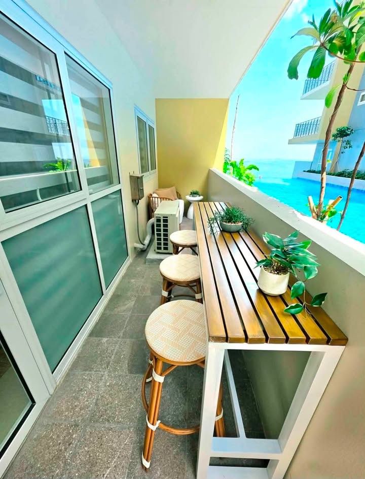 BAYSHORE 2 INTERIOR DESIGNED 2BR FOR LEASE (Category: Apartments & Condos) located in Caloocan City. Submitted by aysalpha01 (Listing ID 1464151718, Image 3). Description: ✨ 𝟵𝟬 𝗦𝗤𝗠 𝟮𝗕𝗥 𝗙𝗢𝗥 𝗟𝗘𝗔𝗦𝗘 𝗔𝗖𝗥𝗢𝗦𝗦 𝗢𝗞𝗔𝗗𝗔 ✨ Live in a beautifully interiored and fully furnished home at Bayshore 2—designed for comfortable, elevated living. • 90 sqm • 2 Bedrooms • Fully furnished and interiored • With parking • Across Okada 💰 ₱𝟳𝟱,𝟬𝟬
