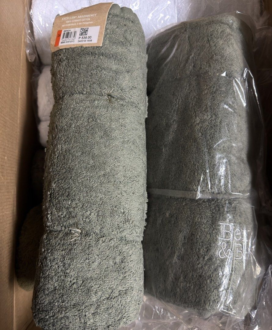 Bench Body Bath Towel (Category: Bedding & Towels) located in Pasig City. Submitted by jennieshoppe (Listing ID 1464303082, Image 3). Description: .