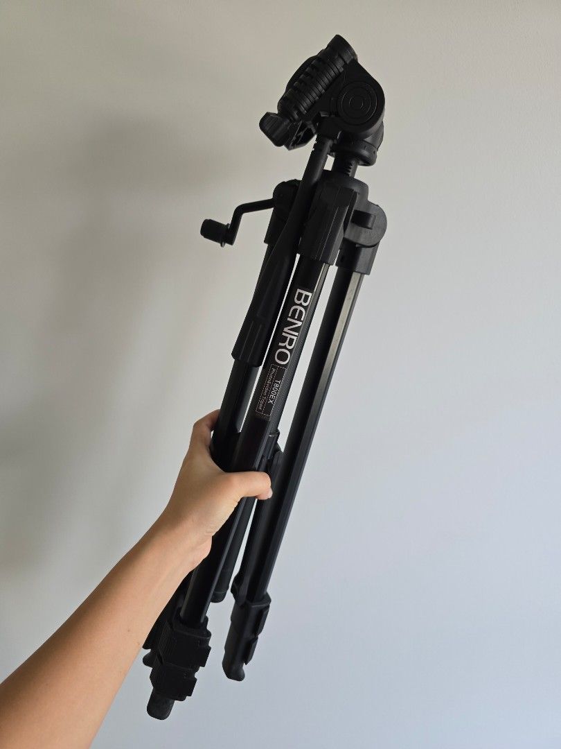 BENRO T800EX Tripod (Category: Tripods & Monopods) located in Paranaque City. Submitted by incognitopawikan (Listing ID 1464164732, Image 1). Description: - Ideal for Photography & Videography - Secure & Reliable Leg Extension Locks - Smooth Ball Head for Panning & Tilting - Includes Quick Release Plate - Compact Design for Easy Transport - Durable and Sturdy Construction.