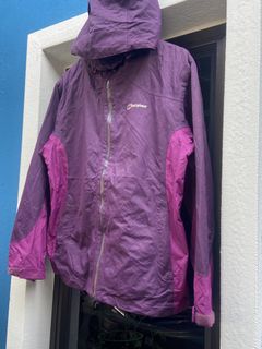 (Category: ) located in . Submitted by circle_thrift (Listing ID 1464177442, Image 1). Description: .