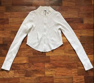 (Category: ) located in . Submitted by buy.preloved (Listing ID 1464217715, Image 1). Description: .