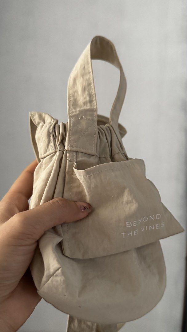 Beyond The Vines Bag (Category: Shoulder Bags) located in Pasig City. Submitted by smnthaaaaa (Listing ID 1464154416, Image 3). Description: Beyond The Vines XS Dumpling Bag: Khaki .