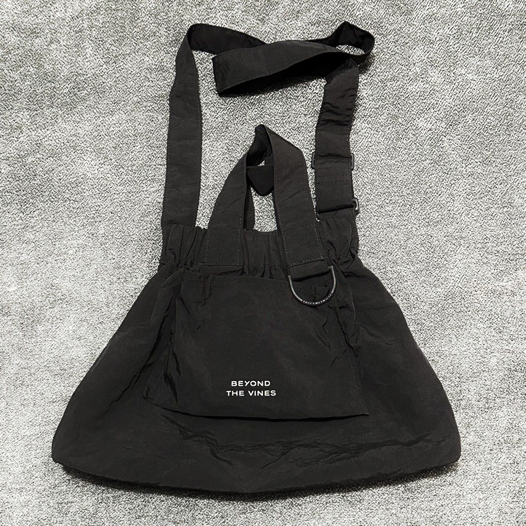Beyond the Vines Bag (Category: Cross-body Bags) located in Taguig. Submitted by intransitforyou (Listing ID 1464330782, Image 1). Description: .