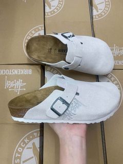 (Category: ) located in . Submitted by soledout_kicks (Listing ID 1464149895, Image 1). Description: .