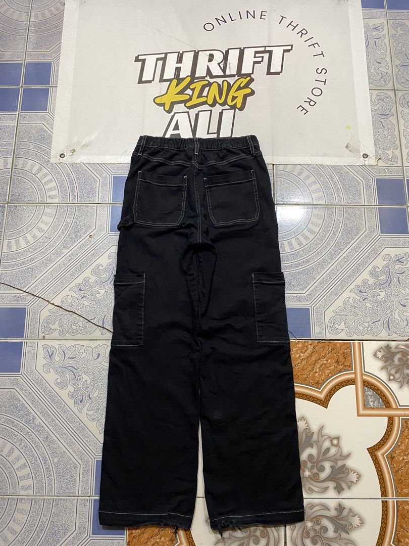 Black Arizona Carpenter Pants (Category: Jeans) located in Rosario. Submitted by thrift_king_ali (Listing ID 1464276390, Image 2). Description: Arizona Carpenter Dimes: W-30 to 33 L-42 Leg opening: 9.5 inches issue: heel drag excellent condition 500+sf.