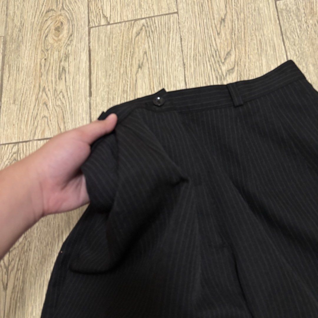 Black Pinstripe Trousers (Category: Other Bottoms) located in Imus. Submitted by reloved.nd (Listing ID 1464250072, Image 2). Description: stretchy garter waist.