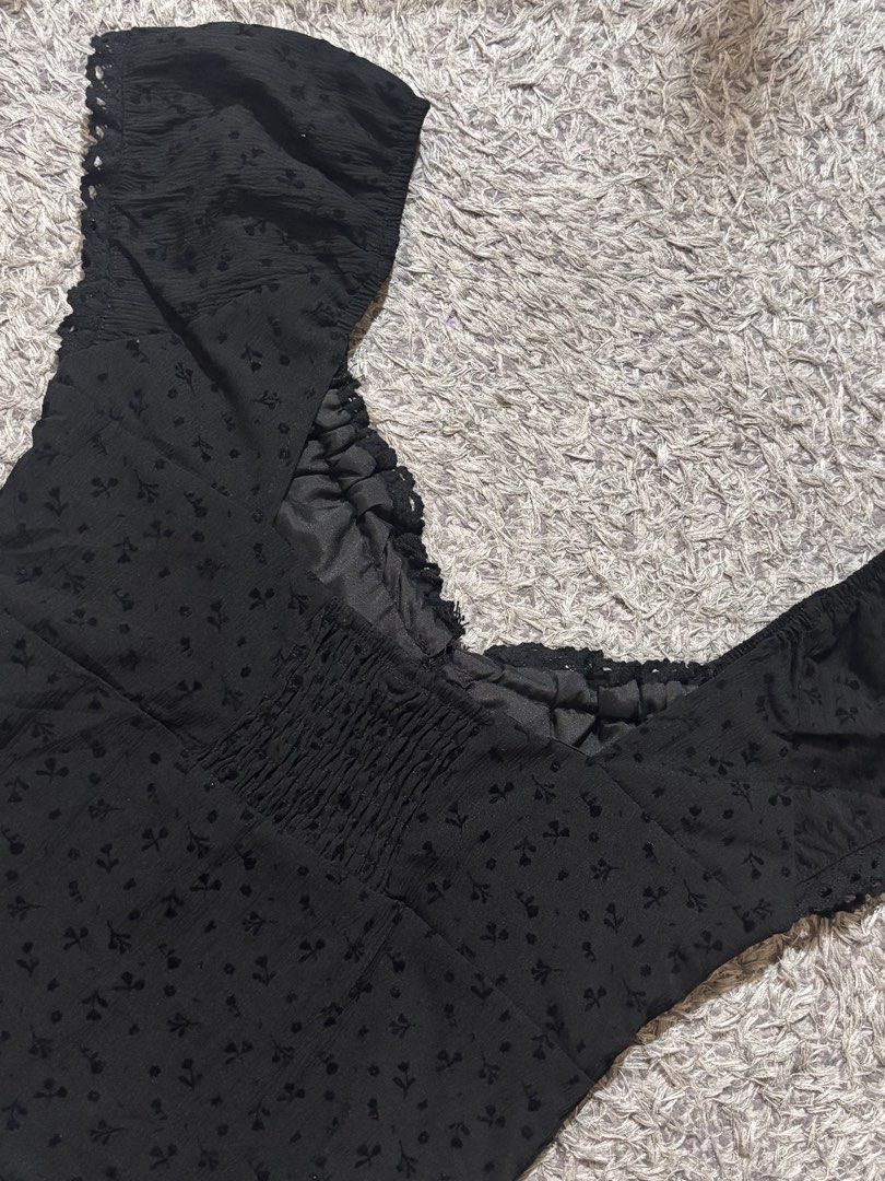 black puff-sleeve tie-front top. (Category: Others Tops) located in Manila. Submitted by kattlacsamana (Listing ID 1464251903, Image 3). Description: .