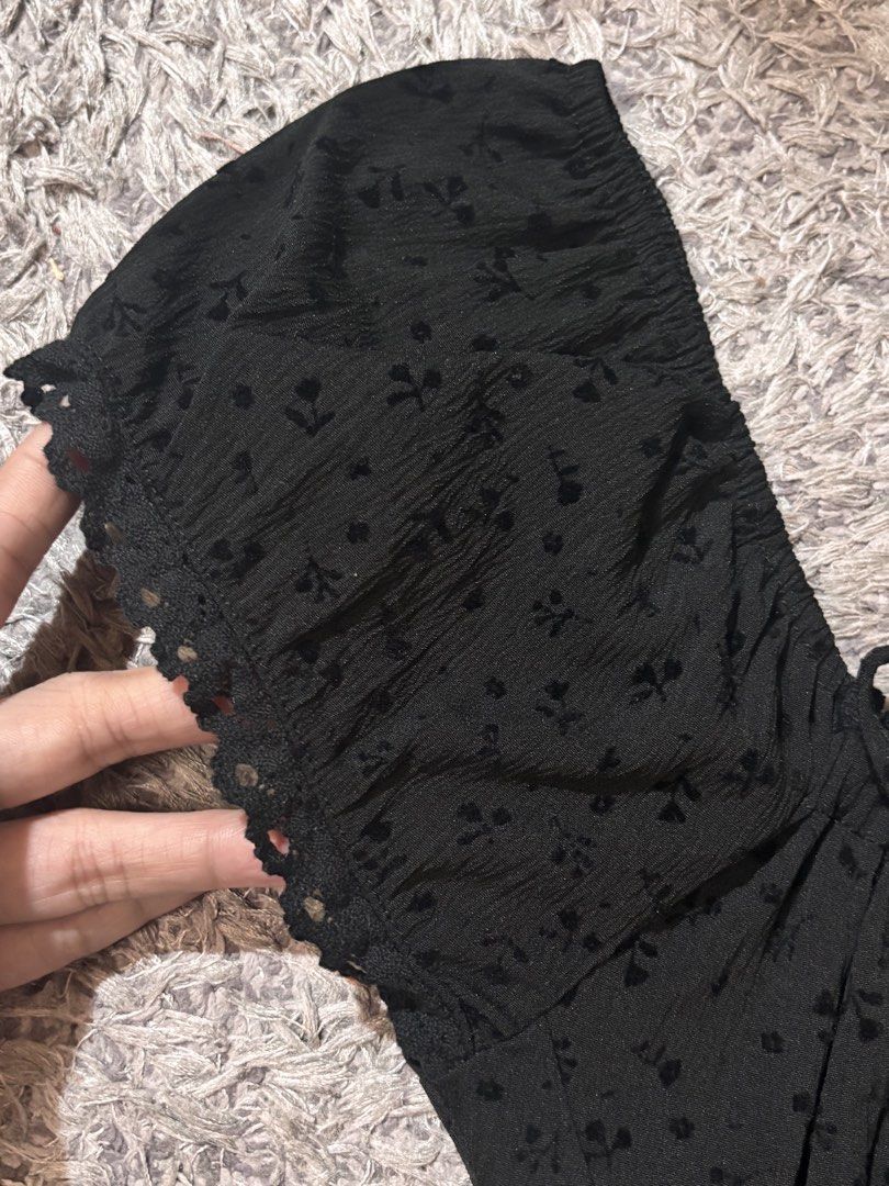 black puff-sleeve tie-front top. (Category: Others Tops) located in Manila. Submitted by kattlacsamana (Listing ID 1464251903, Image 2). Description: .