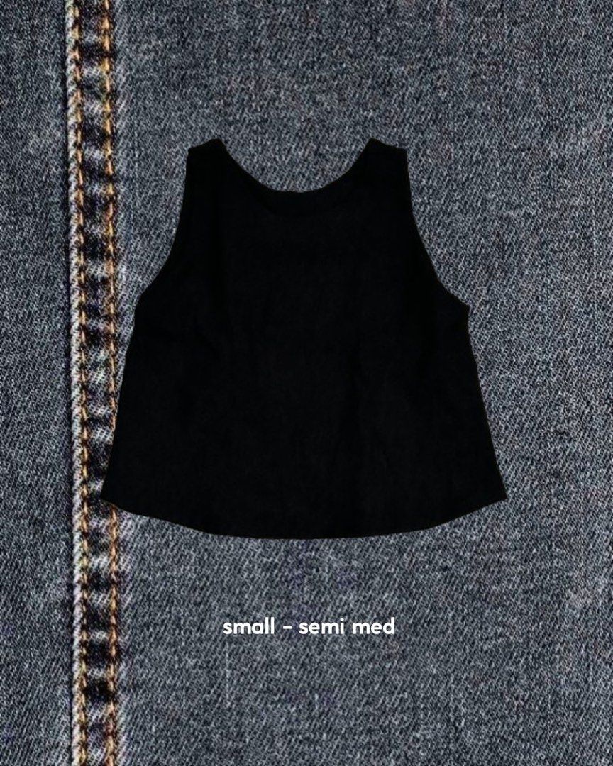 Black Tank Top (Category: Sleeveless) located in Caloocan City. Submitted by zeal_aekigai (Listing ID 1464341496, Image 1). Description: Basic black tank top, fits S-M. Versatile for layering or solo wear..