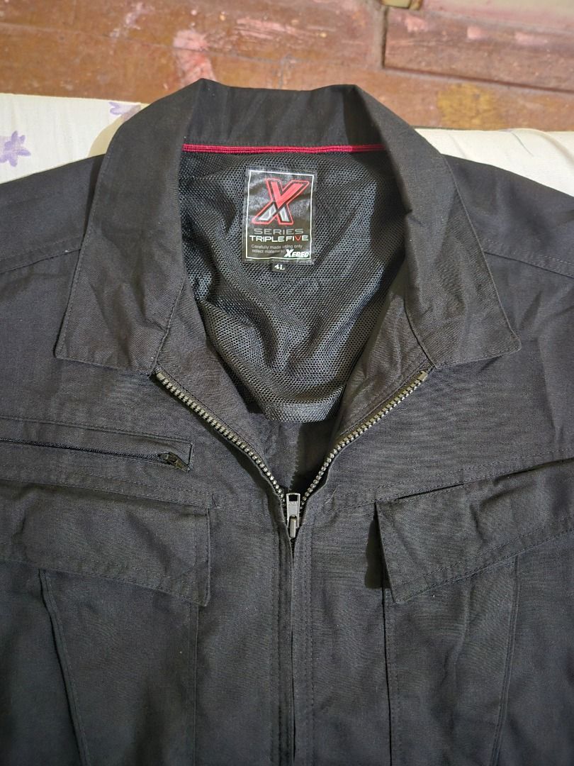 Black Xebec workwear jacket 4L/2XL (Category: Coats, Jackets and Outerwear) located in Caloocan City. Submitted by lecitoyen2026 (Listing ID 1464183382, Image 3). Description: - Black workwear jacket - Zip-up front closure - Multiple chest and side pockets - Classic collar and long sleeves - Workwear/utility style - Ideal for everyday use.