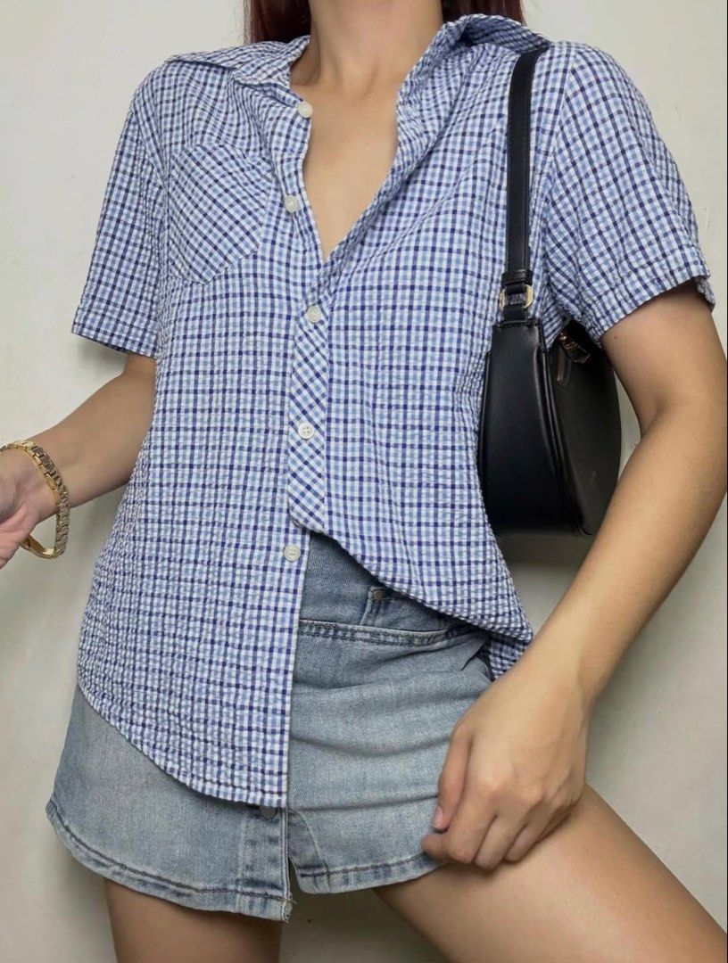 Blue and White Gingham Short Sleeve Button Up Shirt (Category: Shirts) located in Bulacan. Submitted by _arislmt (Listing ID 1464166968, Image 1). Description: Hq material Best fits S-M.