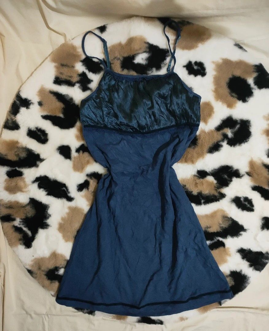 Blue dress (Category: Dresses) located in Naga. Submitted by hikarifinds05 (Listing ID 1464221498, Image 1). Description: .